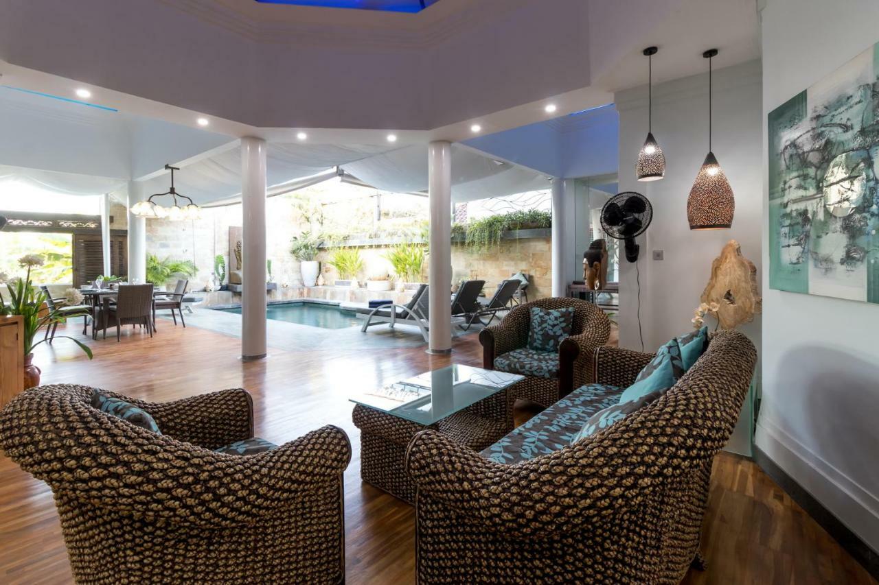 Pura Villa Sanur Exteriör bild